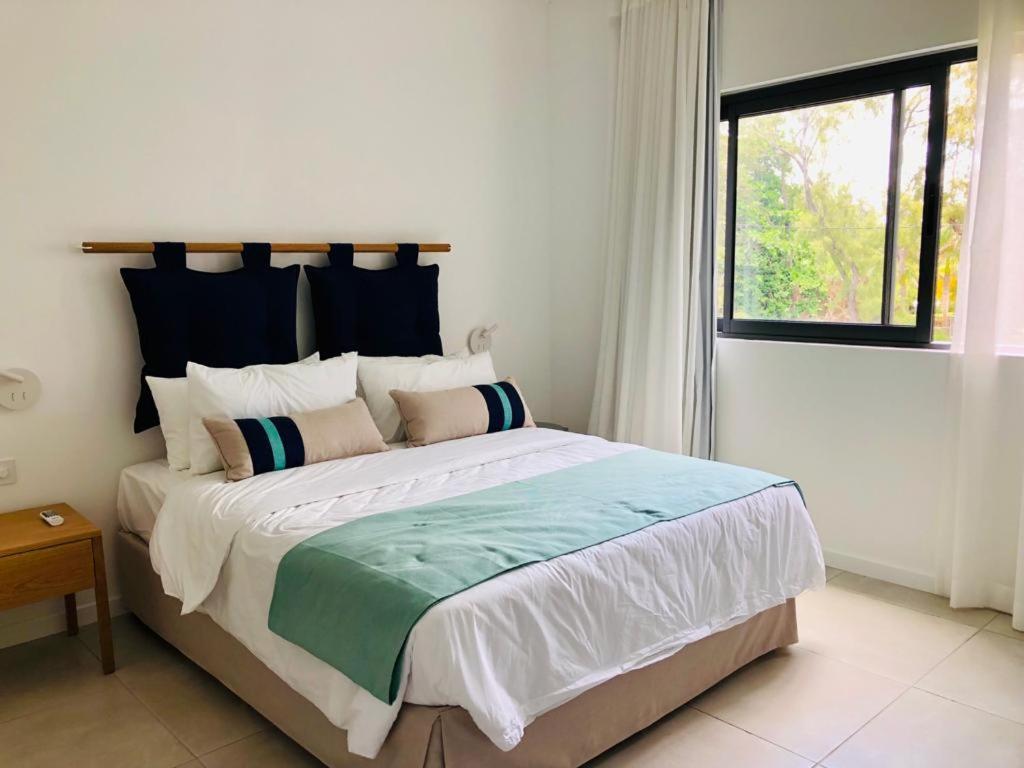East Coast Beachfront Luxury - Eastern Blue Apartments Poste Lafayette Екстериор снимка